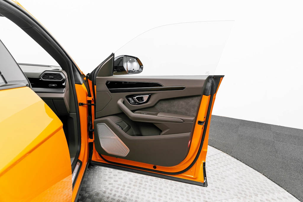 2024 Lamborghini Urus S 46