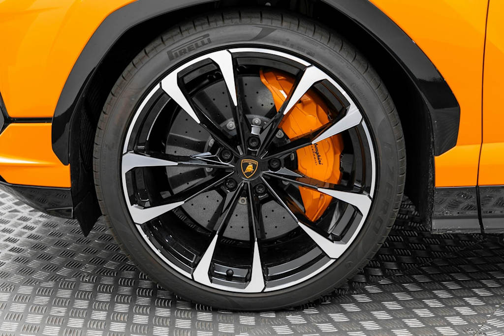 2024 Lamborghini Urus S 7