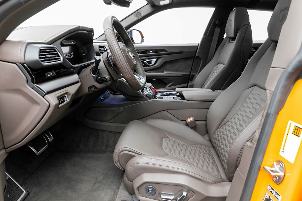 2024 Lamborghini Urus S 10