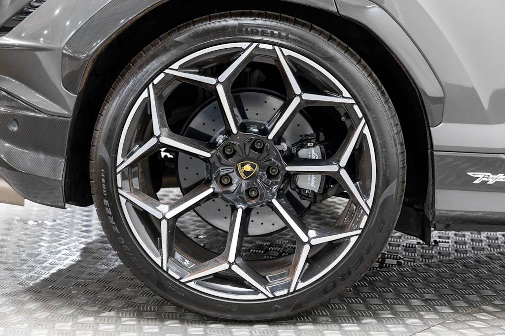 Thumbnail: 2023 Lamborghini Urus - 56