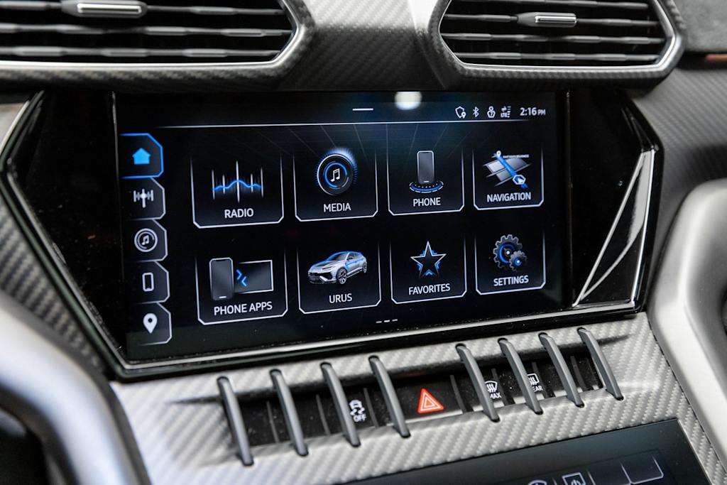 Thumbnail: 2023 Lamborghini Urus - 21