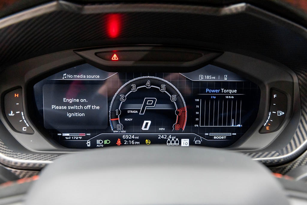 Thumbnail: 2023 Lamborghini Urus - 16