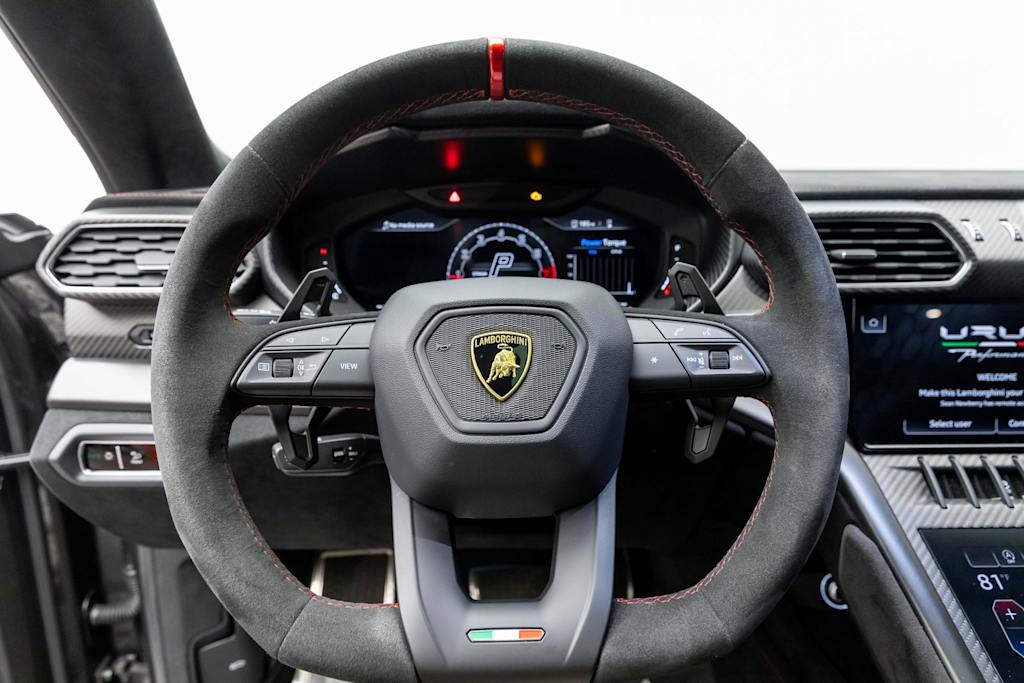 Thumbnail: 2023 Lamborghini Urus - 9