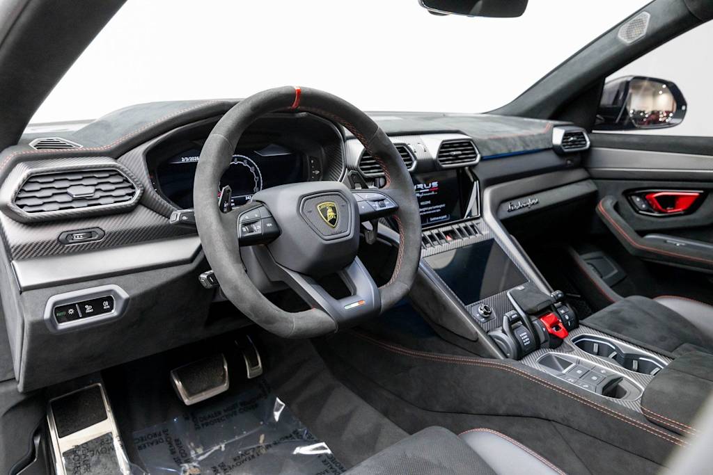 Thumbnail: 2023 Lamborghini Urus - 2