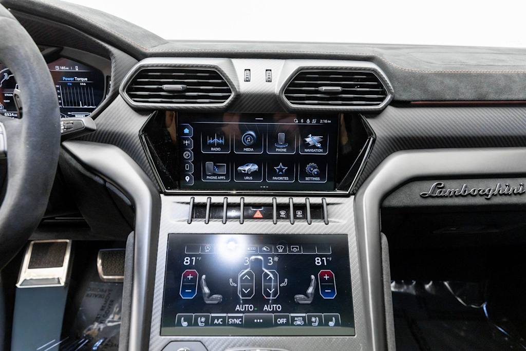 Thumbnail: 2023 Lamborghini Urus - 14