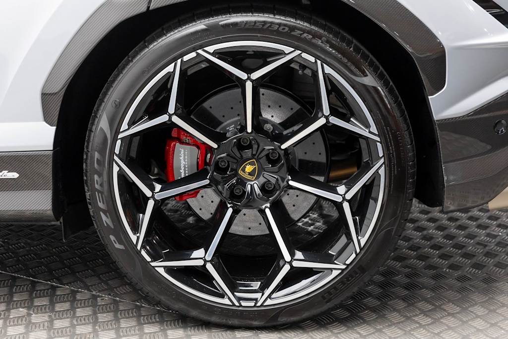 Thumbnail: 2024 Lamborghini Urus - 59