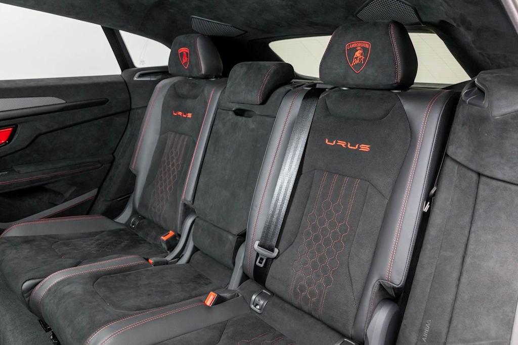 Thumbnail: 2024 Lamborghini Urus - 21