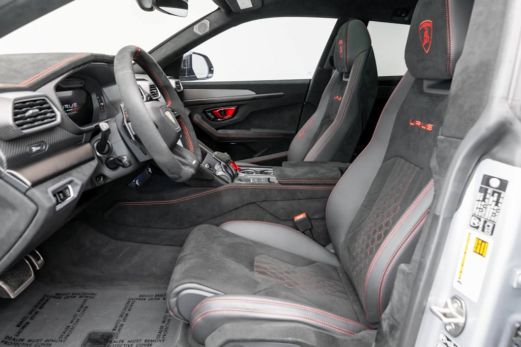 Thumbnail: 2024 Lamborghini Urus - 10