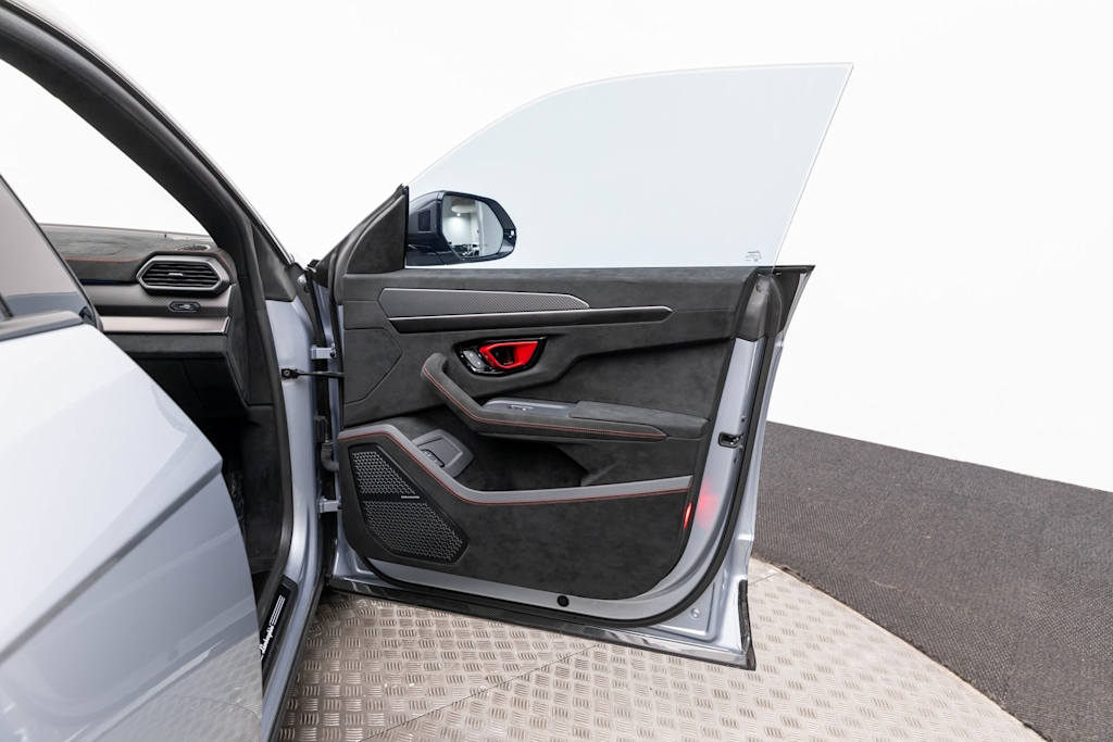 Thumbnail: 2024 Lamborghini Urus - 52