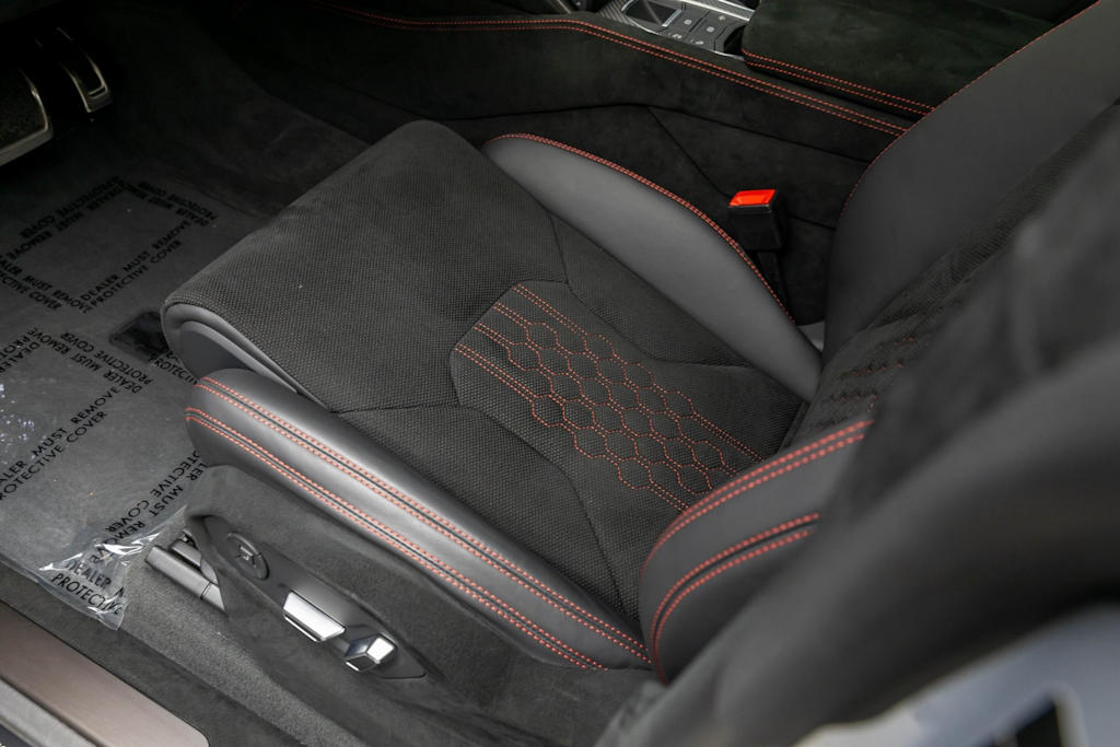 Thumbnail: 2024 Lamborghini Urus - 34