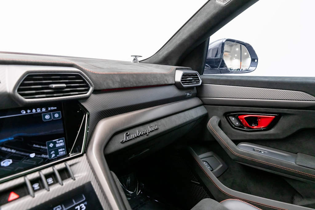 Thumbnail: 2024 Lamborghini Urus - 43