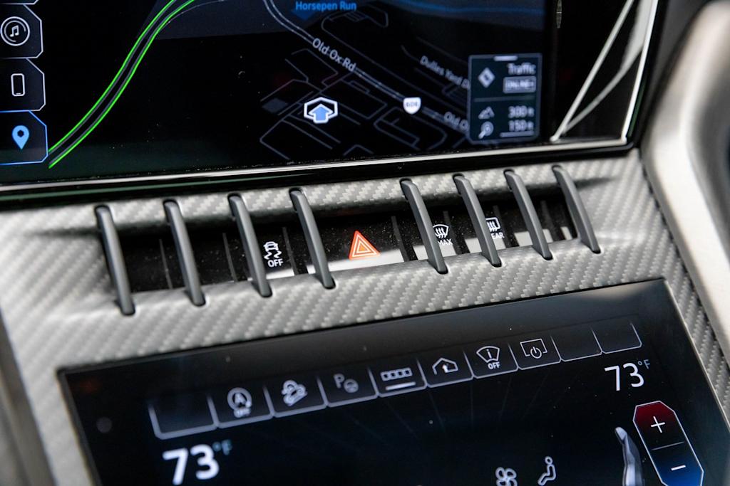 Thumbnail: 2024 Lamborghini Urus - 39