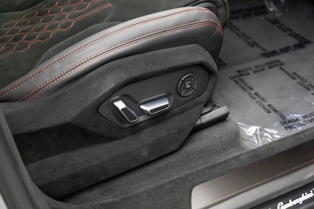 Thumbnail: 2024 Lamborghini Urus - 56