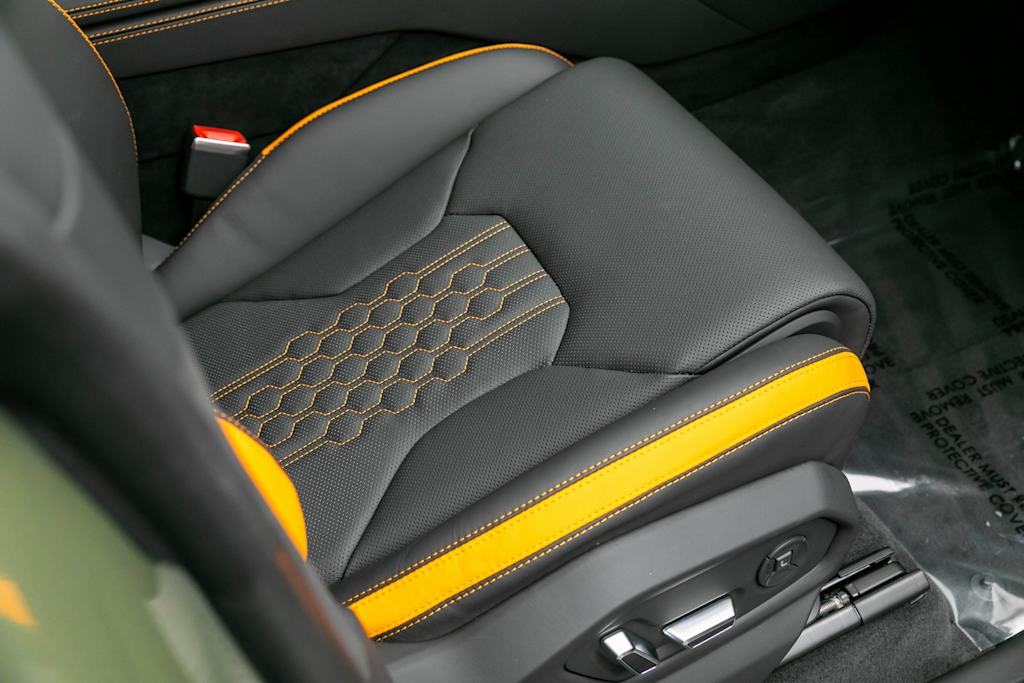 Thumbnail: 2024 Lamborghini Urus - 56