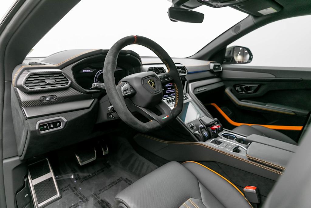 Thumbnail: 2024 Lamborghini Urus - 2