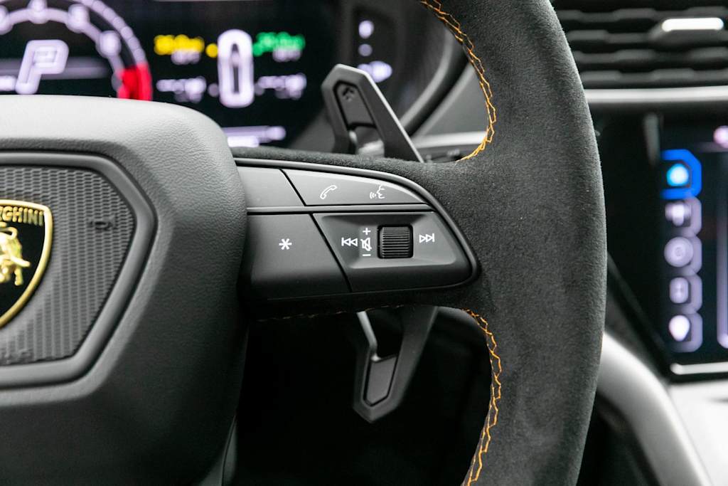 Thumbnail: 2024 Lamborghini Urus - 34
