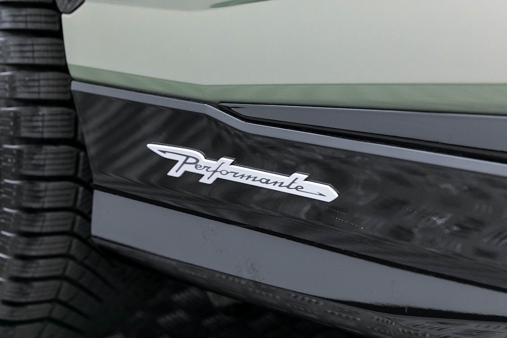 Thumbnail: 2024 Lamborghini Urus - 6