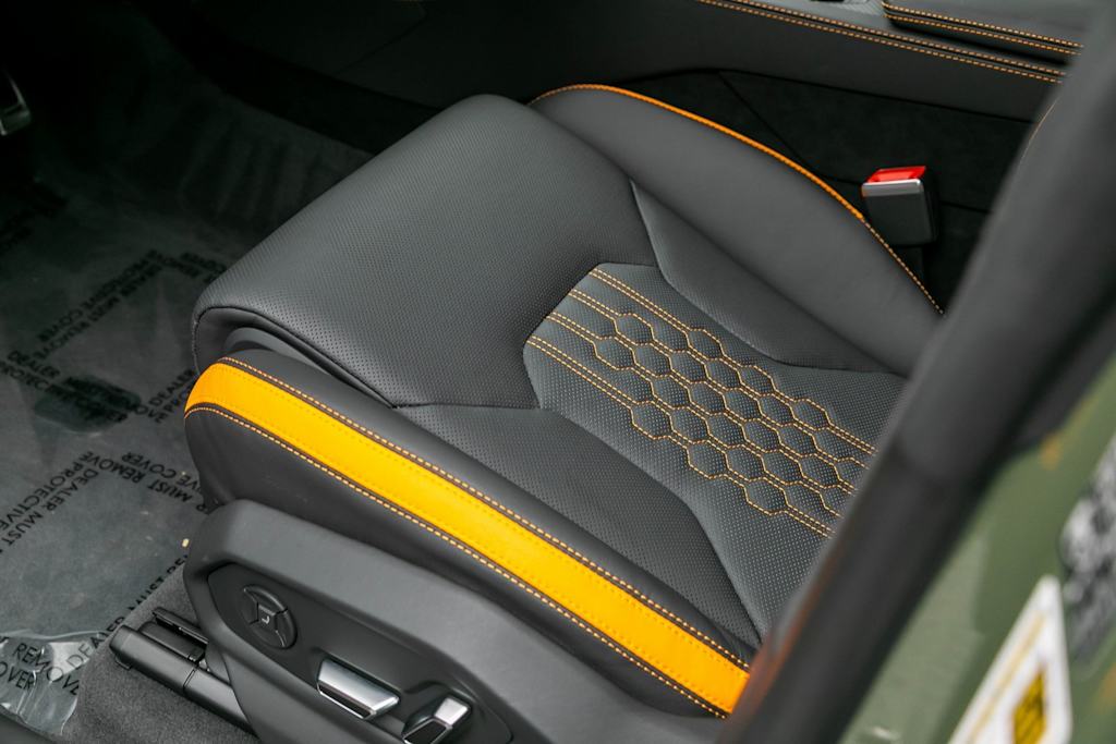 Thumbnail: 2024 Lamborghini Urus - 30