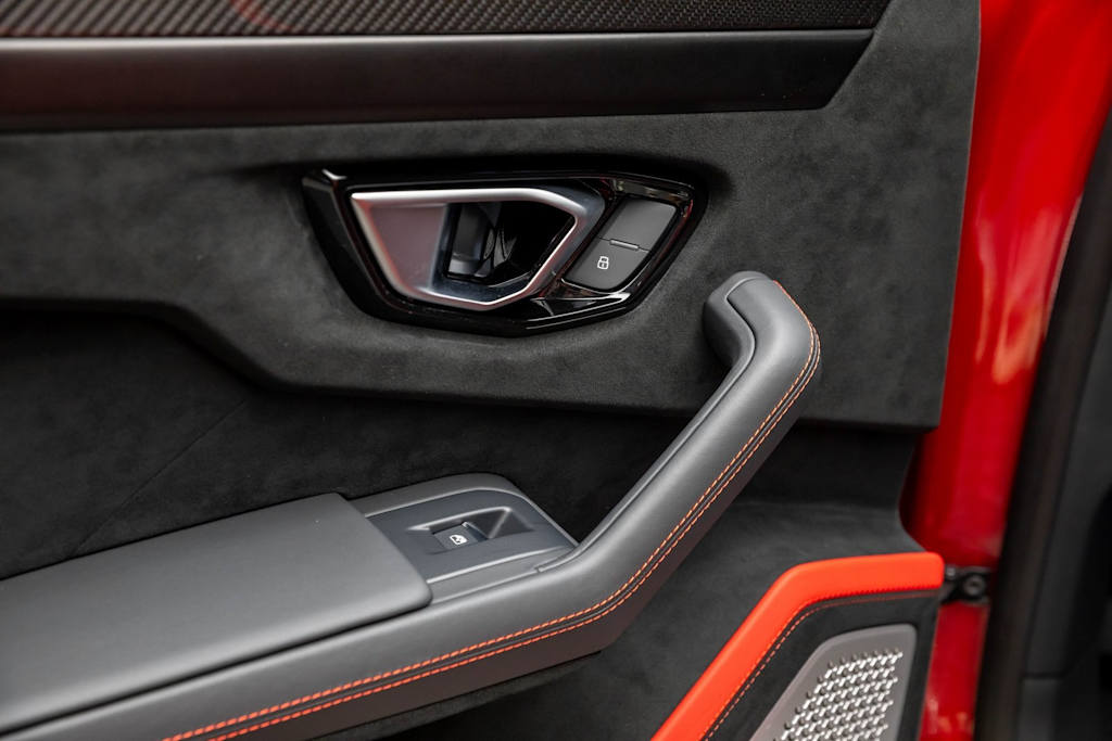 Thumbnail: 2024 Lamborghini Urus - 41