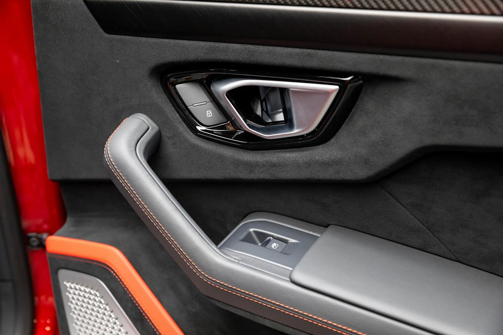Thumbnail: 2024 Lamborghini Urus - 46