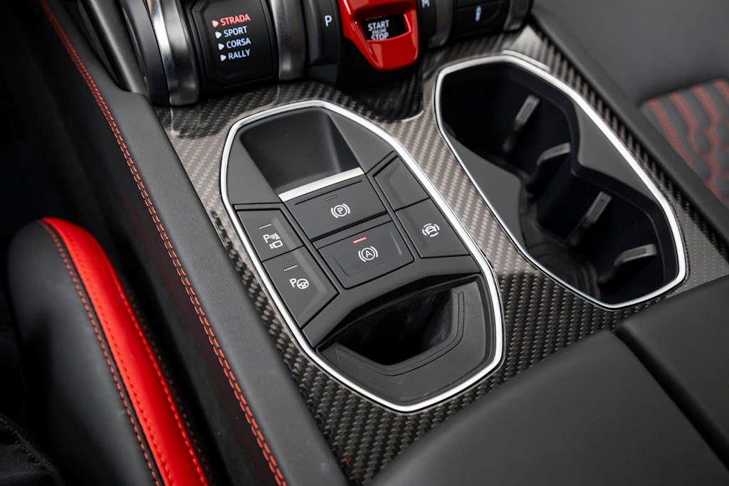 Thumbnail: 2024 Lamborghini Urus - 39