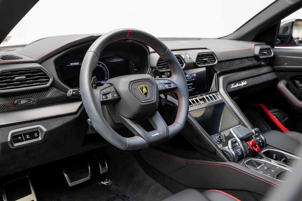 Thumbnail: 2024 Lamborghini Urus - 2