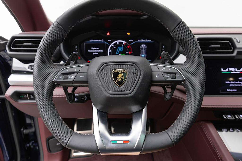 Thumbnail: 2026 Lamborghini Urus - 9