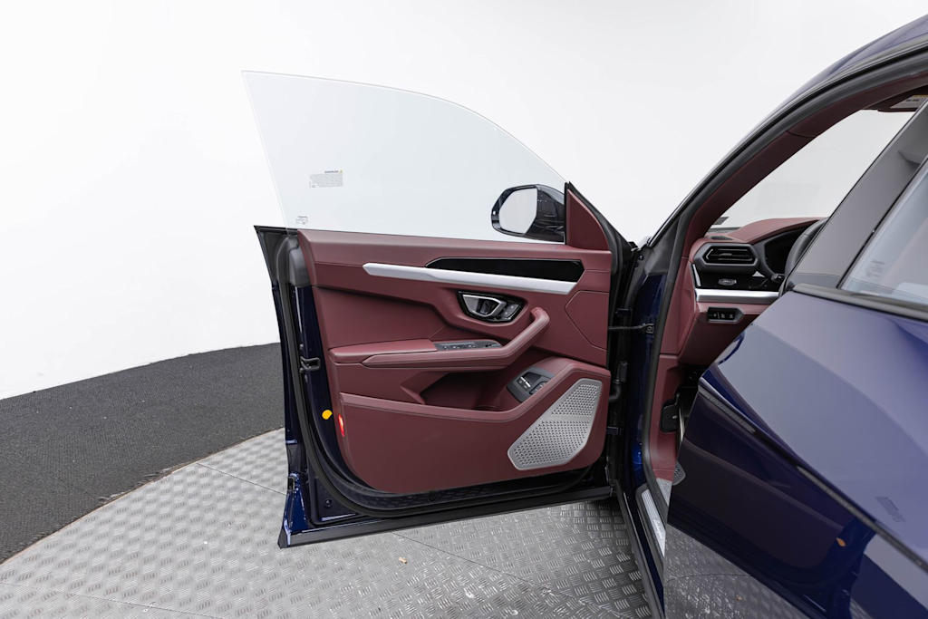 Thumbnail: 2026 Lamborghini Urus - 23