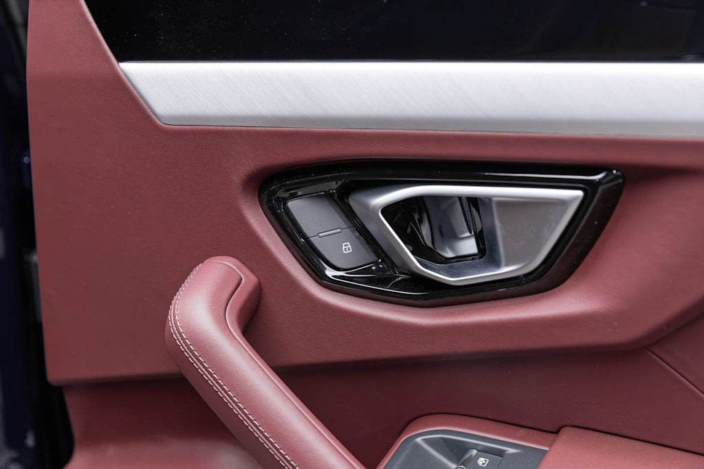 Thumbnail: 2026 Lamborghini Urus - 45