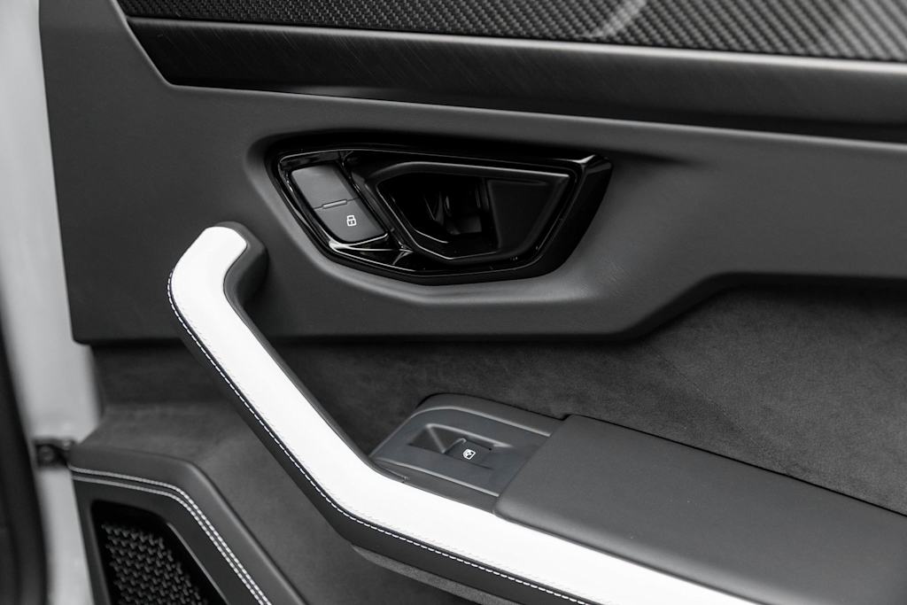 Thumbnail: 2025 Lamborghini Urus - 43