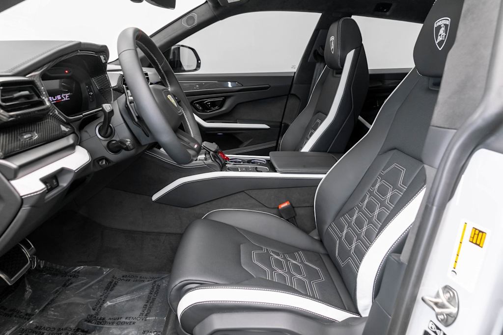Thumbnail: 2025 Lamborghini Urus - 10