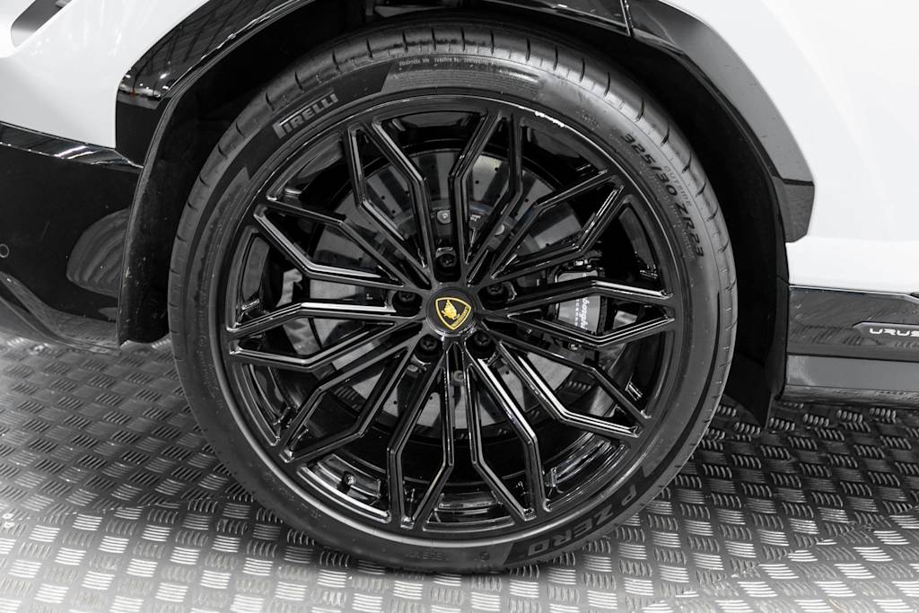 Thumbnail: 2025 Lamborghini Urus - 54