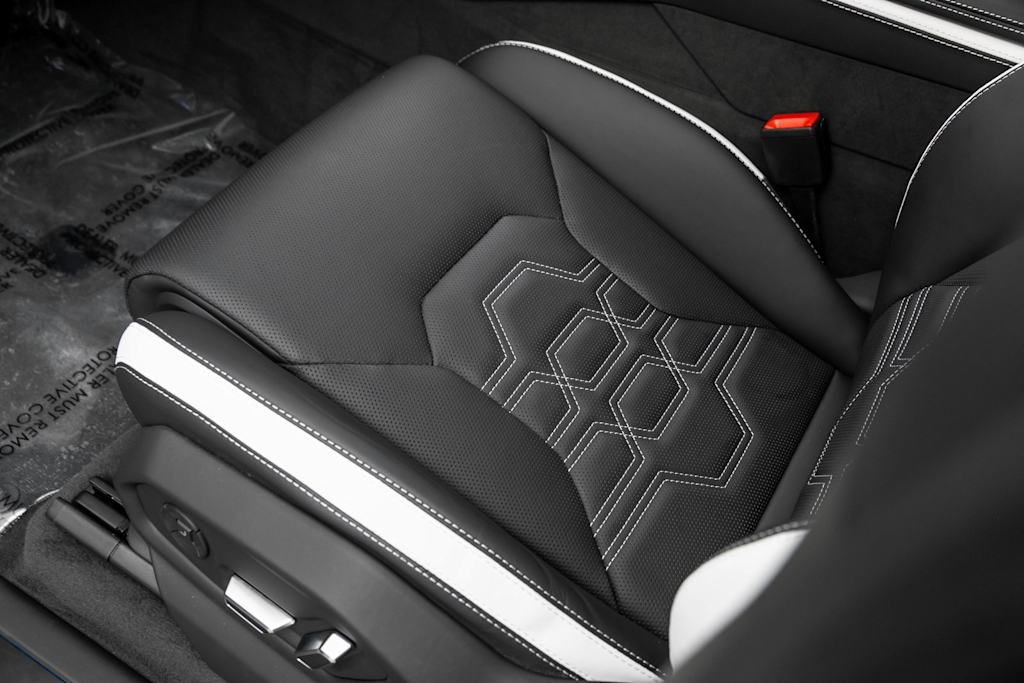 Thumbnail: 2025 Lamborghini Urus - 29
