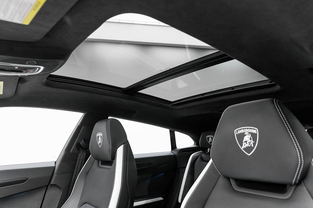 Thumbnail: 2025 Lamborghini Urus - 66