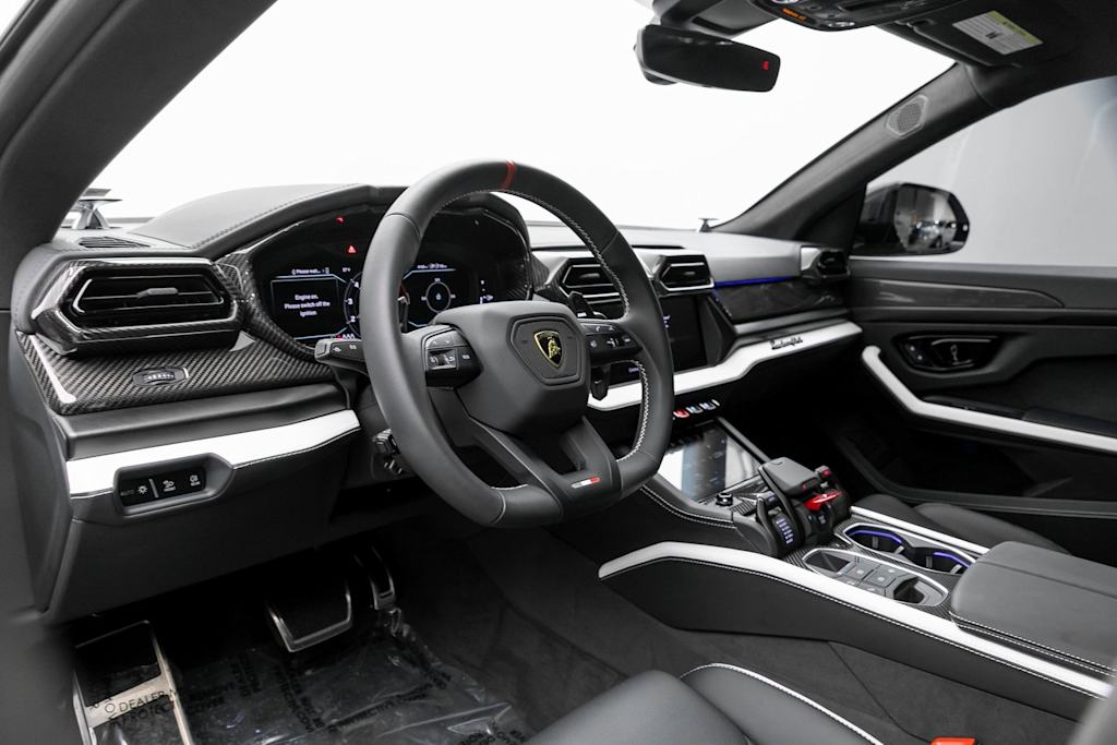 Thumbnail: 2025 Lamborghini Urus - 2