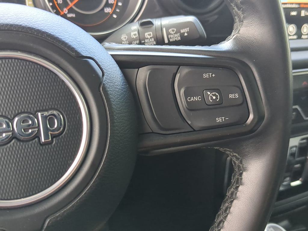 Thumbnail: 2022 Jeep Wrangler - 31