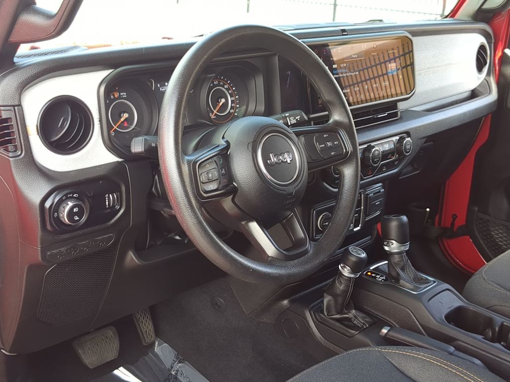 Thumbnail: 2024 Jeep Gladiator - 2