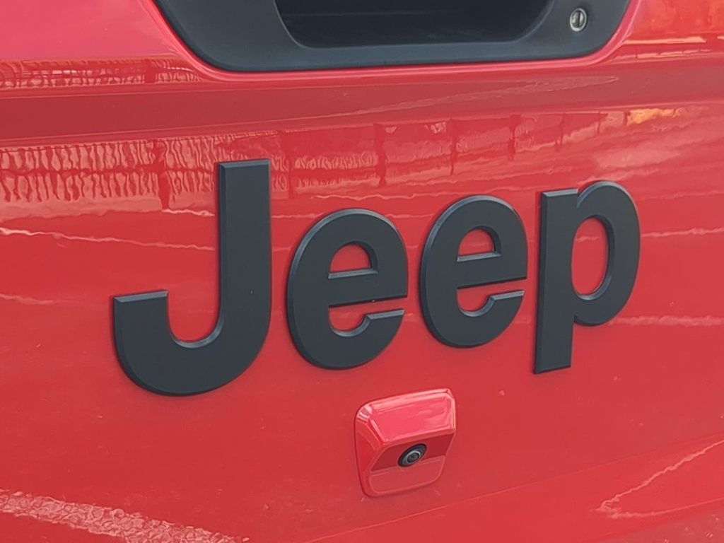 Thumbnail: 2024 Jeep Gladiator - 22