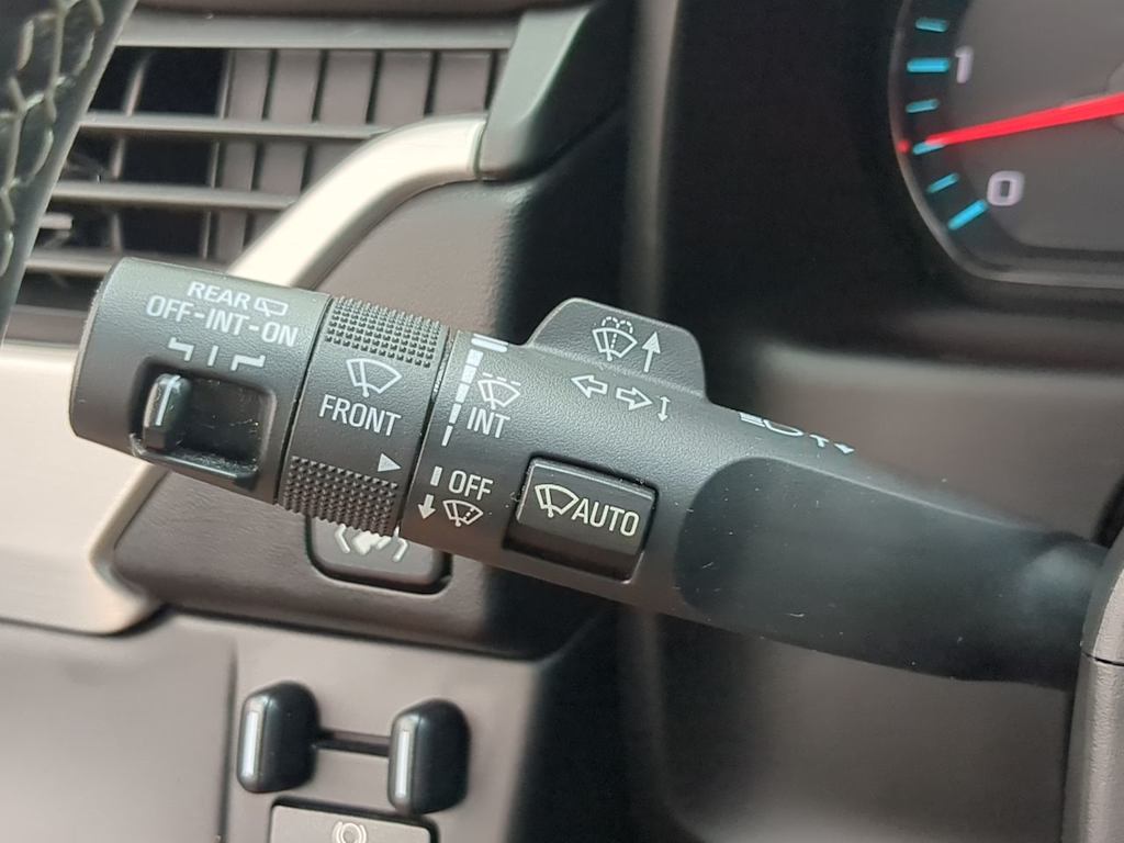 Thumbnail: 2017 GMC Yukon - 30