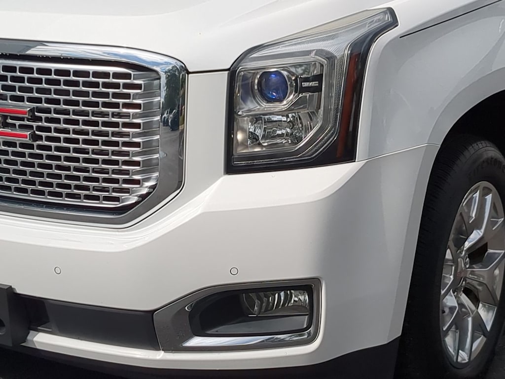 Thumbnail: 2017 GMC Yukon - 23