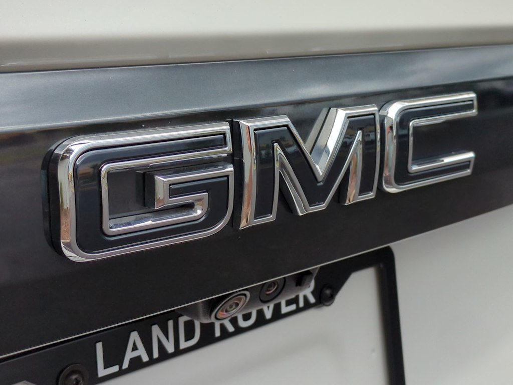 2024 GMC Yukon XL Denali Ultimate 7