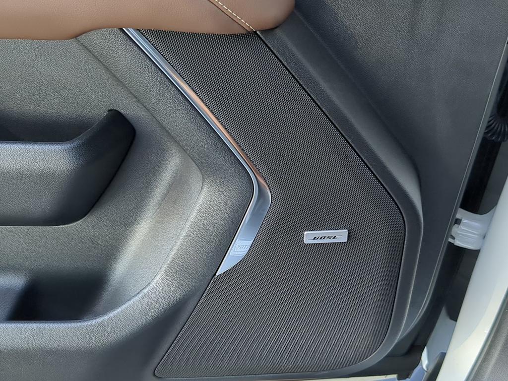 Thumbnail: 2024 Chevrolet Tahoe - 36