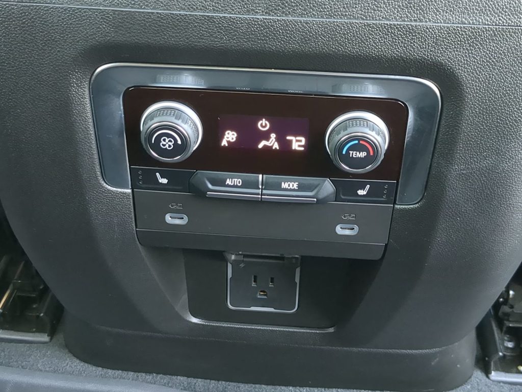 Thumbnail: 2024 Chevrolet Tahoe - 40