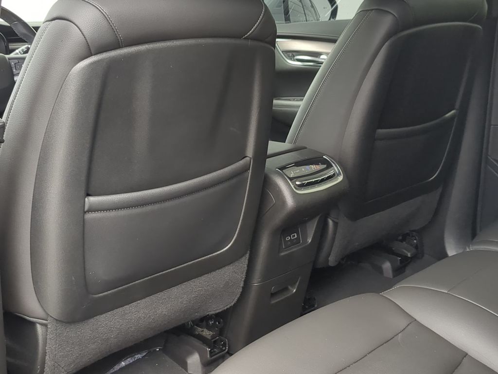 Thumbnail: 2024 Cadillac XT6 - 13