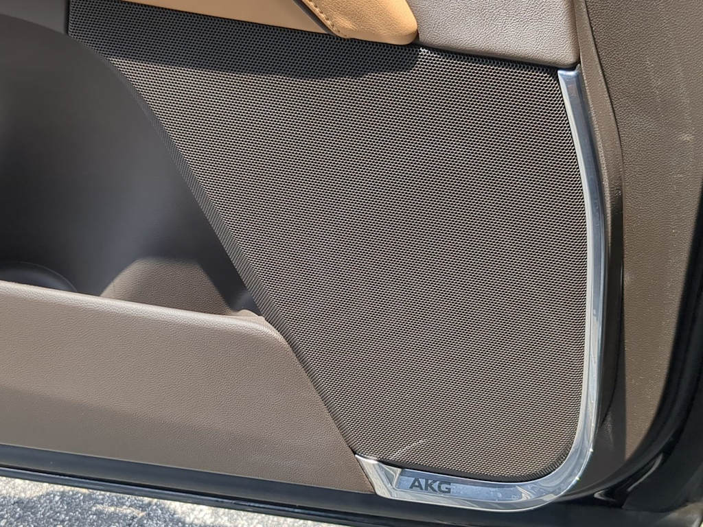 Thumbnail: 2021 Cadillac Escalade - 35