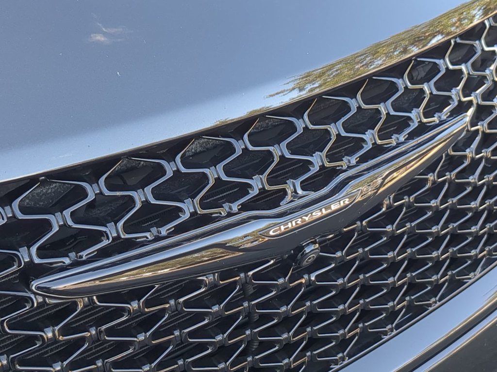 Thumbnail: 2024 Chrysler Pacifica - 25