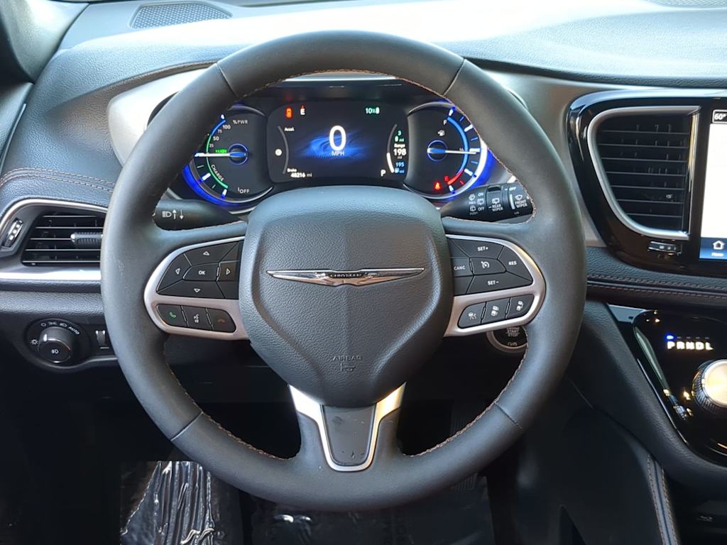 Thumbnail: 2024 Chrysler Pacifica - 14