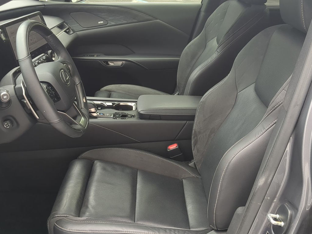 Thumbnail: 2023 Lexus RX - 11