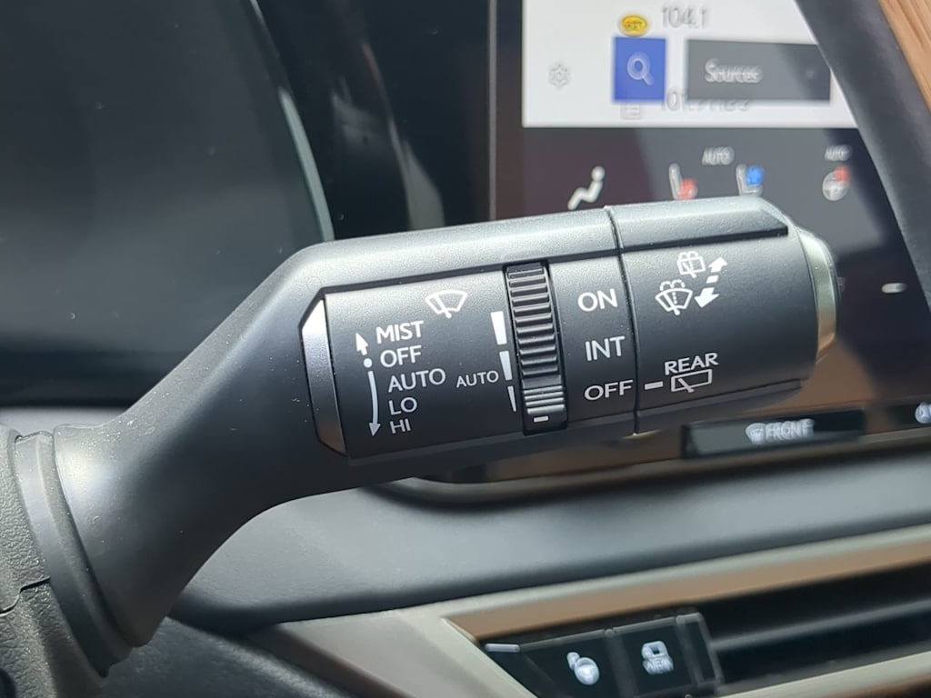 Thumbnail: 2024 Lexus RX - 14
