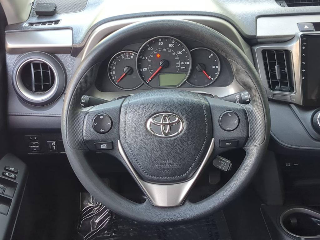 Thumbnail: 2016 Toyota RAV4 - 12